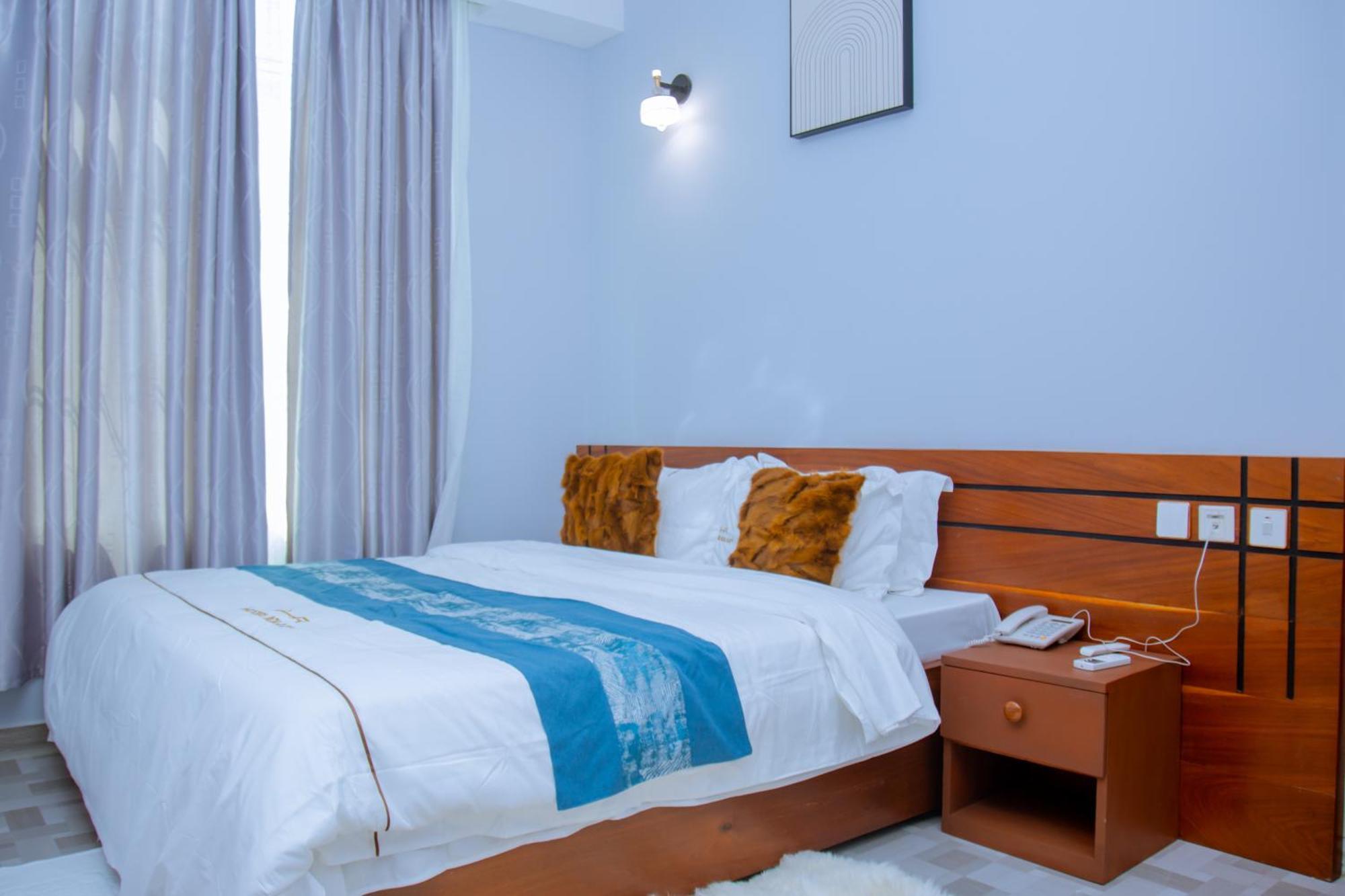 Hotel Rolax Dar es Salaam Exteriör bild